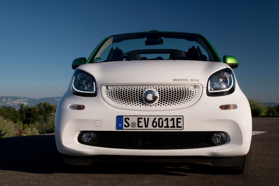  Smart ForTwo Prime Cabrio Electric Drive 2017 года  (WW) (фото 30 из 35)